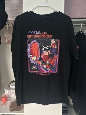 ROMWE Black Crewneck Graphic Tee